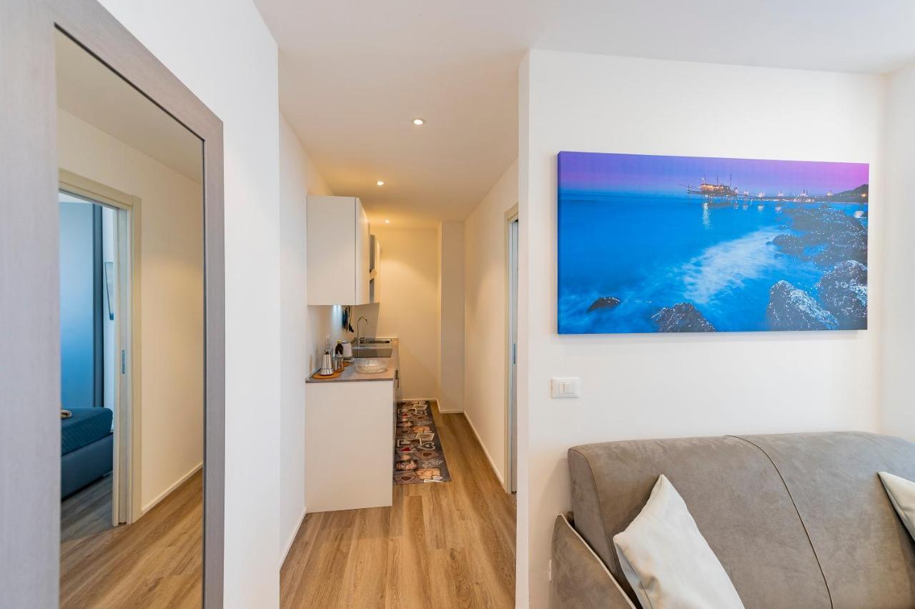 Piazza Salotto & Stazione Comfy Apartment Pescara Exterior foto